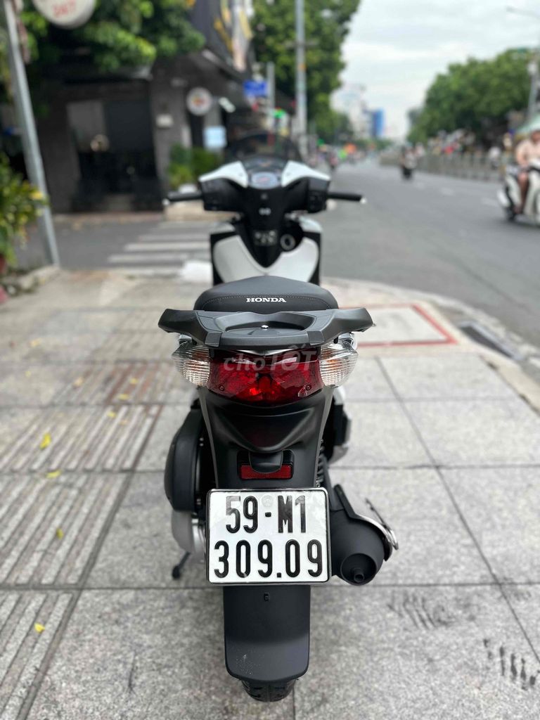 sh 150i sm110 đk 2014 trắng sporty zin chuẩn bstp