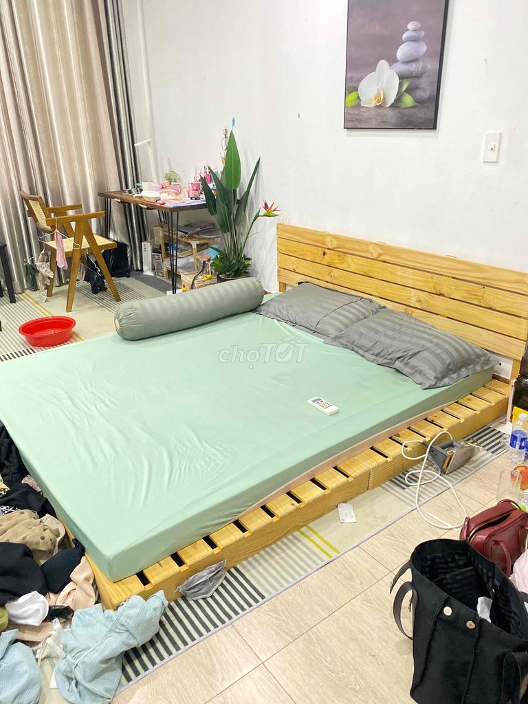 Thanh lý giường pallet 1m8 (ở Nha Trang). Mua bán Giường, chăn ga gối nệm tại Thành phố Nha Trang Khánh Hòa được đăng bởi Tô Lam Phương hình 1