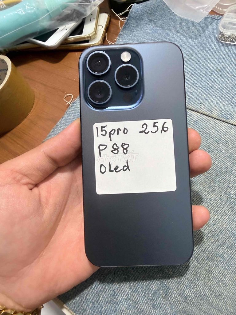 Apple iPhone 15 Pro 256GB Xám. Mua bán Điện thoại tại Huyện Tân Phước Tiền Giang được đăng bởi Le Duy Hong Duc hình 1