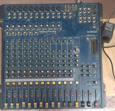 MIxer YAMAHA  MG 166 CX  của Nhật Bản