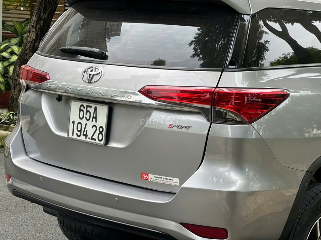 FORTUNER 2018 SỐ SÀN MÁY DẦU NHẬP KHẨU GIÁ CỰC Rẻ. Mua bán Ô tô tại Quận 7 Tp Hồ Chí Minh được đăng bởi USED CARS TRUNG KIÊN hình 8