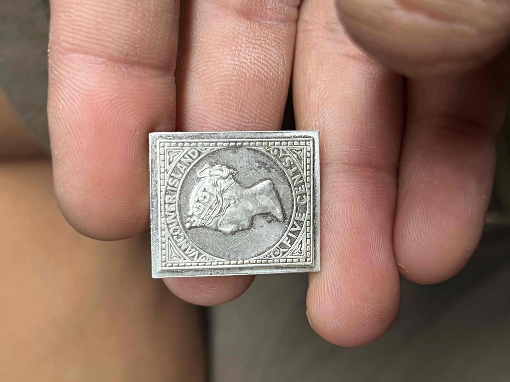 Xu tem phiếu solid silver cổ Canada 1865 sưu tầm