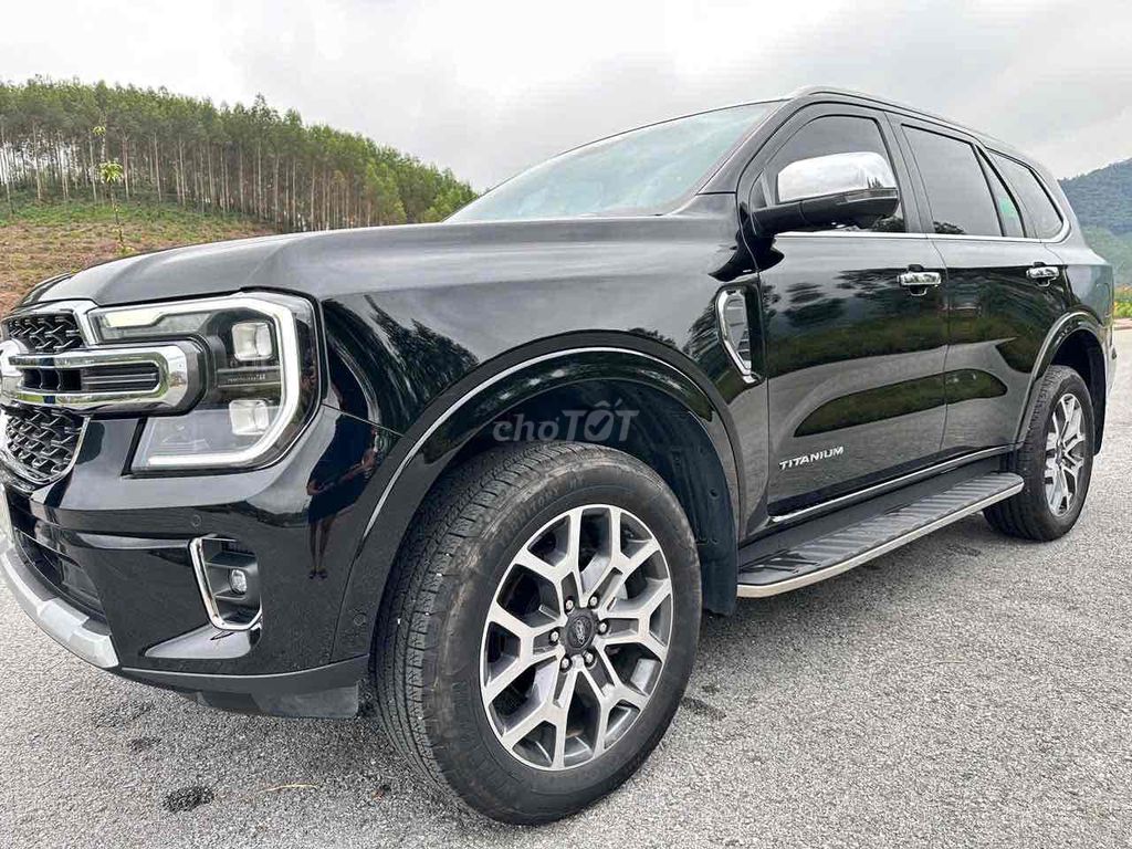 Chính chủ mua từ mới cần bán ev titanium 4x4 2024. Mua bán Ô tô tại Huyện Lục Nam Bắc Giang được đăng bởi Quyen Sang hình 2