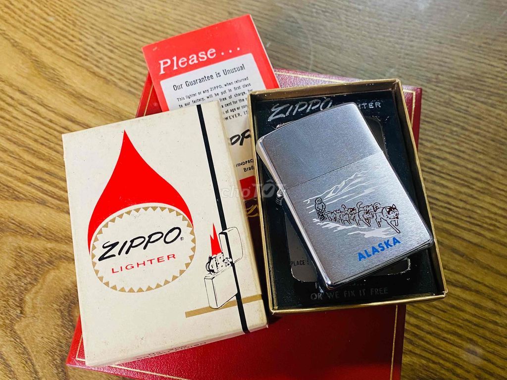 Zippo ALASKA  1977 NEW Full Box