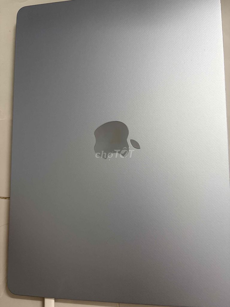 Apple MacBook Air M4 13 inch 16GB/256GB. Mua bán Laptop tại Quận 10 Tp Hồ Chí Minh được đăng bởi Bư hình 1