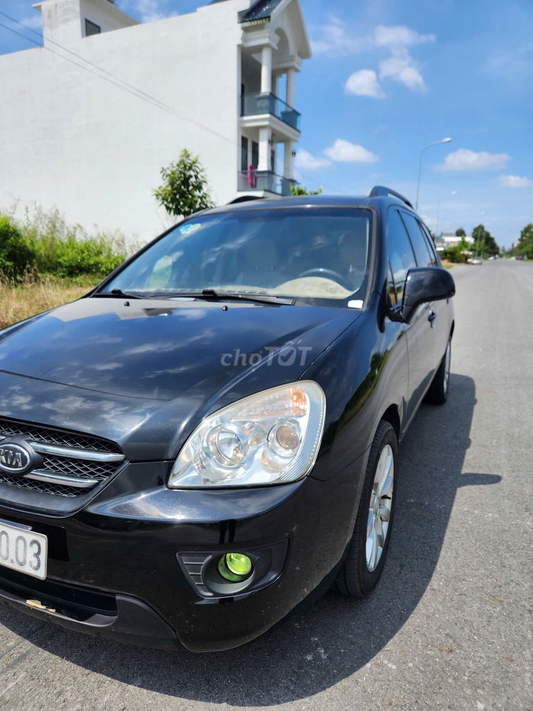 Kia Carens 2011 LX 1.6 MT - 7 chỗ - số sàn