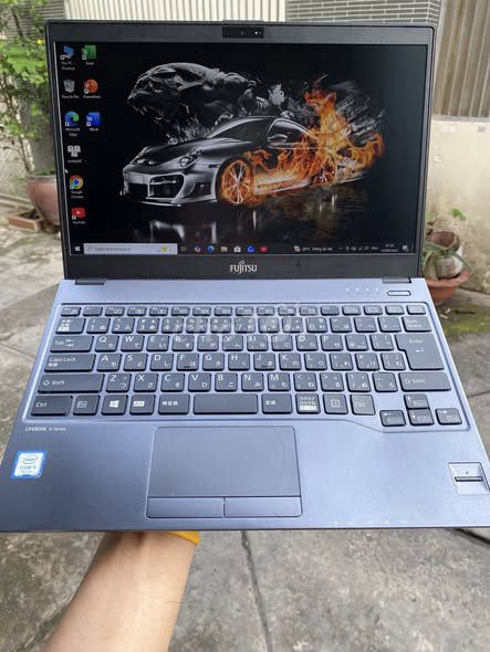 Fujitsu LIFEBOOK U938/T i5-7300U 13.3 inch 8GB/128GB Like New. Mua bán Laptop tại Quận 1 Tp Hồ Chí Minh được đăng bởi Hội Đồ Điện Tử hình 1
