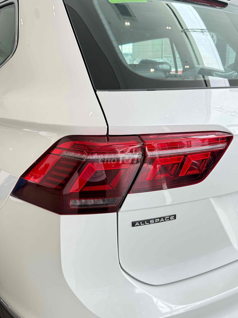 Volkswagen Tiguan 2023 mới 100% chỉ 200tr nhận xe. Mua bán Ô tô tại Quận 12 Tp Hồ Chí Minh được đăng bởi Phong GT Car hình 6