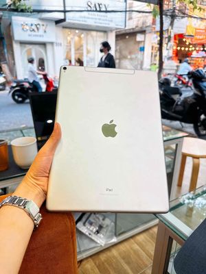 iPad Pro 12,9 inch thế hệ 2 Khách Cầm đồ bán rẻ. Mua bán Máy tính bảng tại Quận Thanh Khê Đà Nẵng được đăng bởi Hoàng Apple Iphone sỉ giá rẻ 273 Nguyễn Hoàng Đà Nẵng