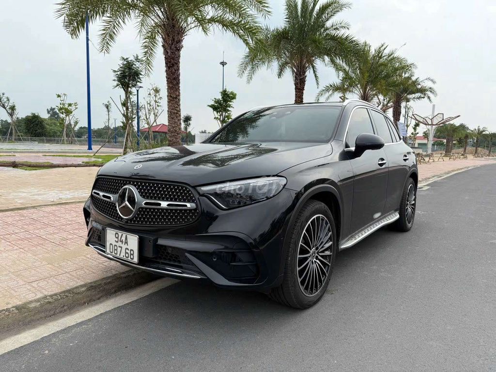 SIÊU LƯỚT MERCEDES 2023 GLC 300 - 5100 km. Mua bán Ô tô tại Thành phố Thủ Đức Tp Hồ Chí Minh được đăng bởi BÌNH VÌNH PHÚ CHUYÊN XE LƯỚT BAO TEST HÃNG  hình 3