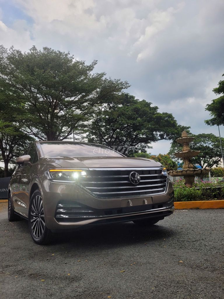 VOLKSWAGEN VILORAN LUXURY 2023. Mua bán Ô tô tại Thành phố Biên Hòa Đồng Nai được đăng bởi Bùi Công Sự hình 4