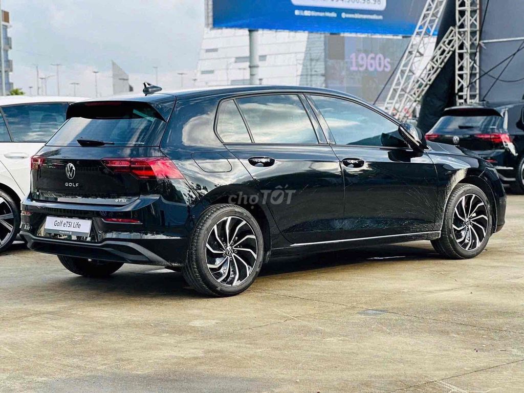 Golf  Chỉ 200Tr Nhận Xe. Cam kết Giá Tốt Nhât. Mua bán Ô tô tại Quận 10 Tp Hồ Chí Minh được đăng bởi Nguyễn Trí Thanh Tâm hình 5