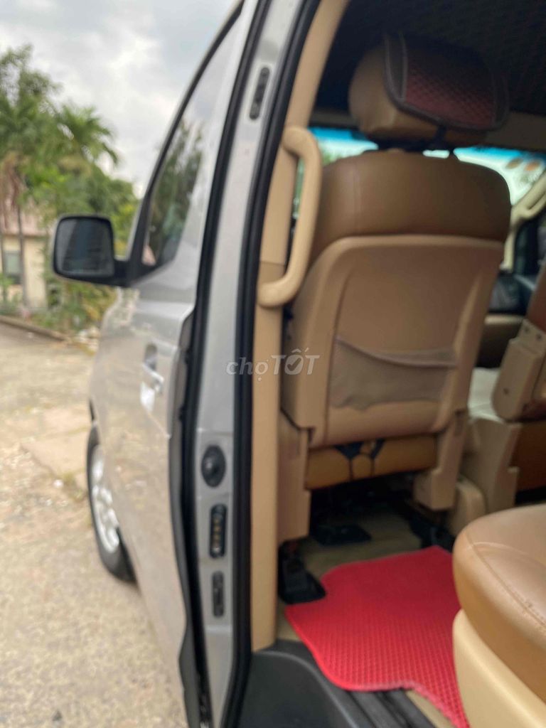 Hyundai Grand Starex 2013- 177000 km  9 chỗ dầu. Mua bán Ô tô tại Quận Bình Tân Tp Hồ Chí Minh được đăng bởi Trinh tp hcm hình 14