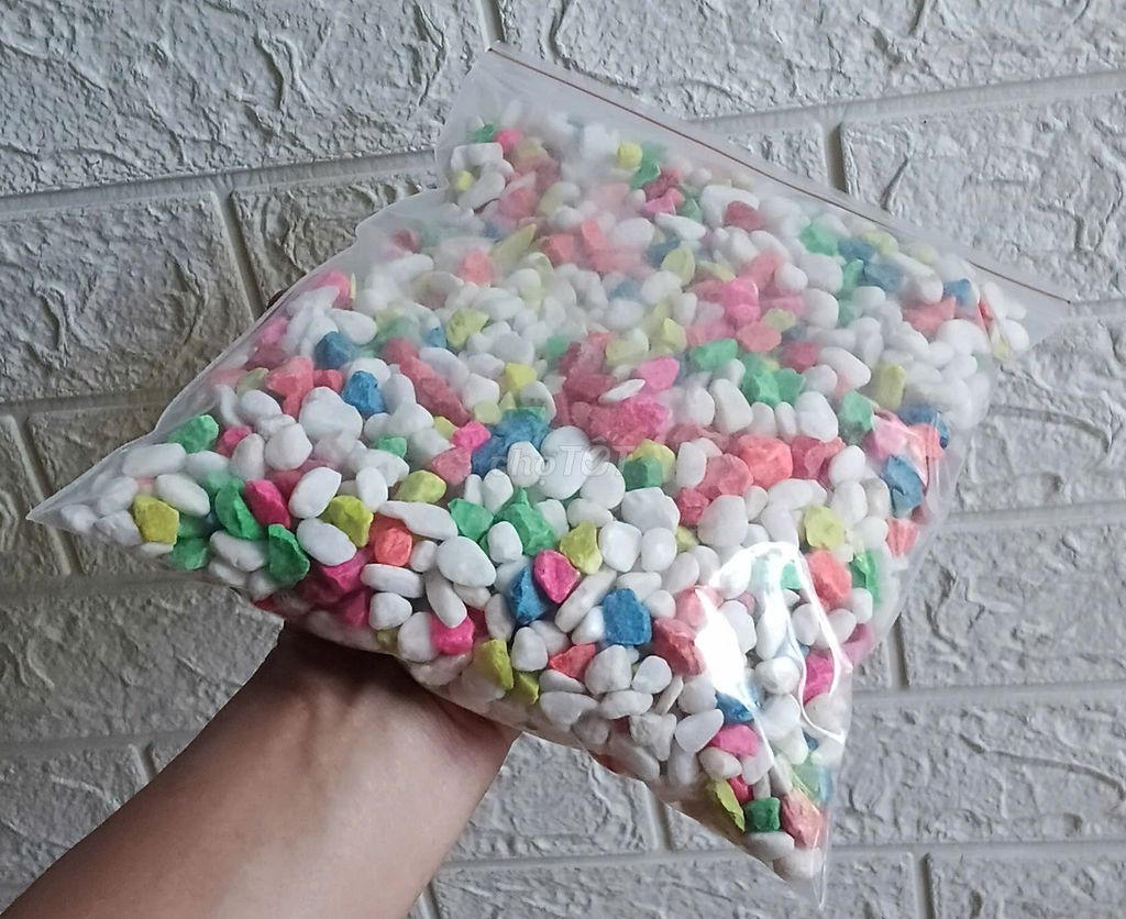 1 Túi Sỏi Ngũ Sắc Trang Trí; (1,2Kg/1 Túi).. Mua bán Cây cảnh, đồ trang trí tại Quận Tân Bình Tp Hồ Chí Minh được đăng bởi Bách Hóa Philip hình 1