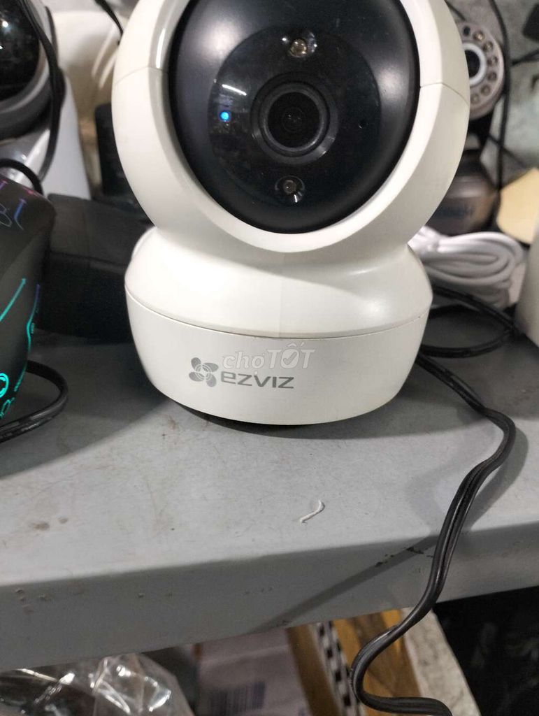Camera an ninh EZVIZ C6N Trắng. Mua bán Máy ảnh, Máy quay tại Thành phố Thủ Đức Tp Hồ Chí Minh được đăng bởi Phương  hình 1