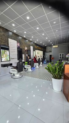 Tiệm tóc Lê Thuỳ