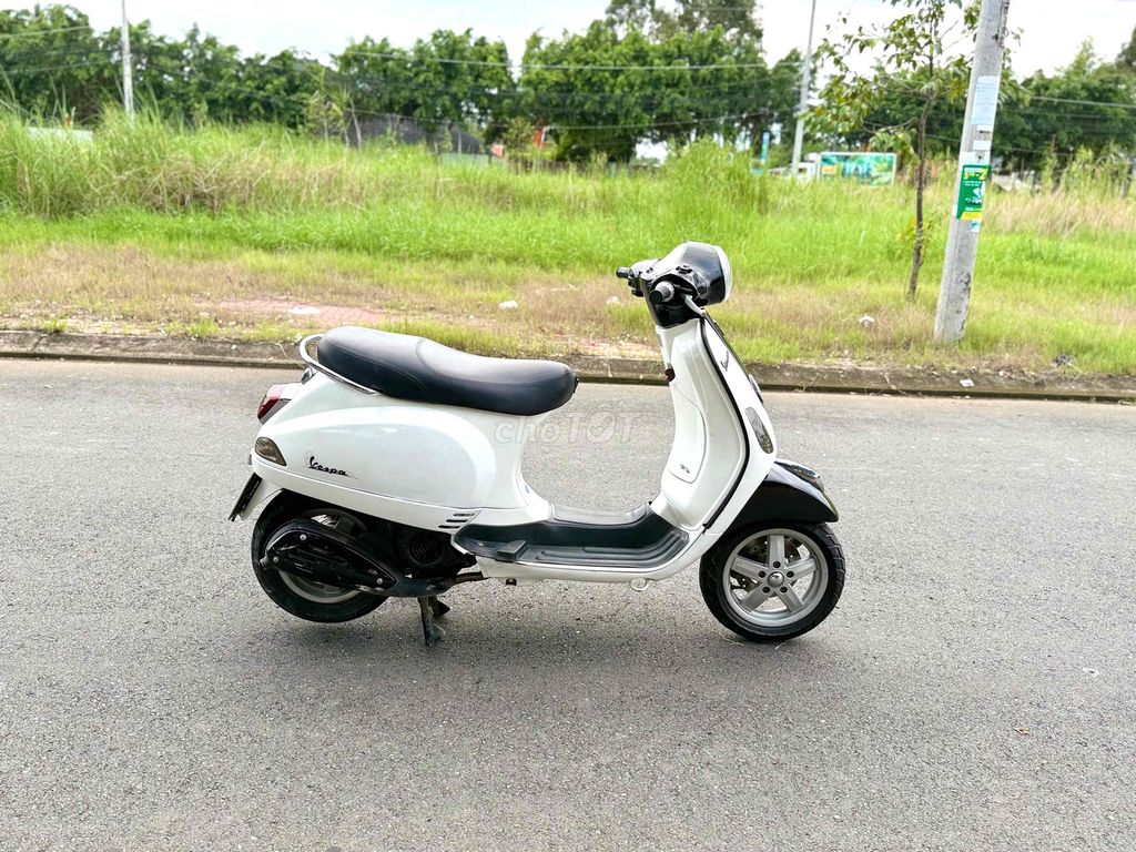 -Piaggio Vespa Lx 125 Xe Nhập Ý,Máy Êm Ngon. Mua bán Xe máy tại Huyện Phong Điền Cần Thơ được đăng bởi Danh Hà hình 5