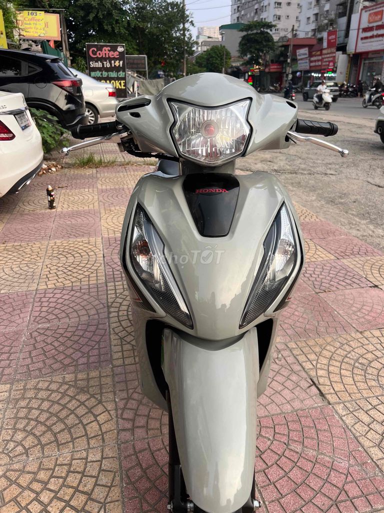 Honda Vision серый