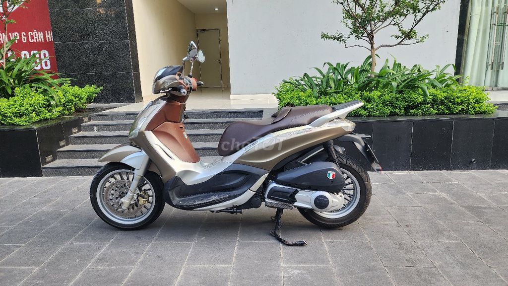 Cần bán Piaggio Beverly 2020 xe còn mới