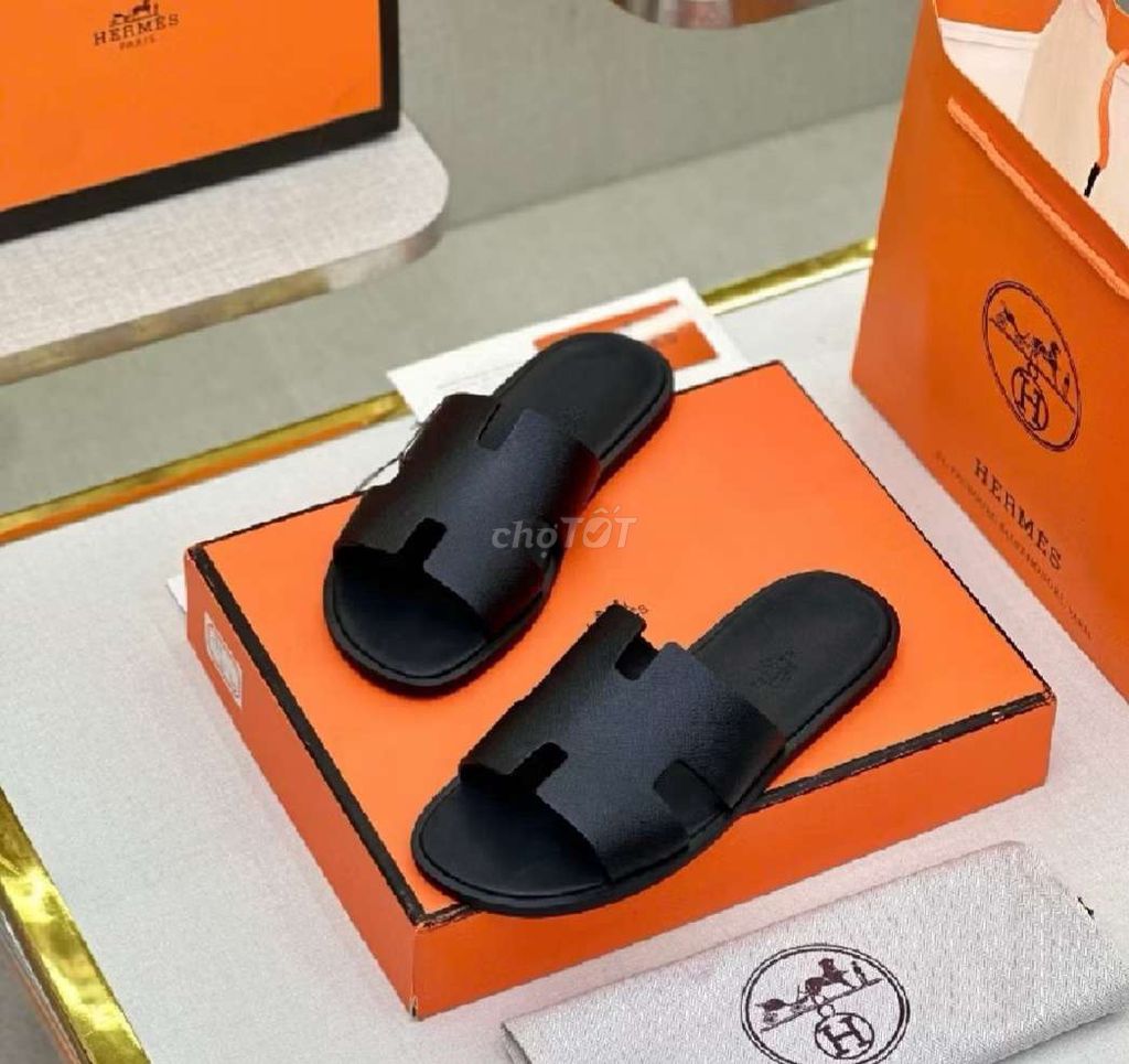Dép Hermes Unisex Đen. Mua bán Giày dép tại Quận Bình Tân Tp Hồ Chí Minh được đăng bởi Lê Vũ Trường Giang hình 1