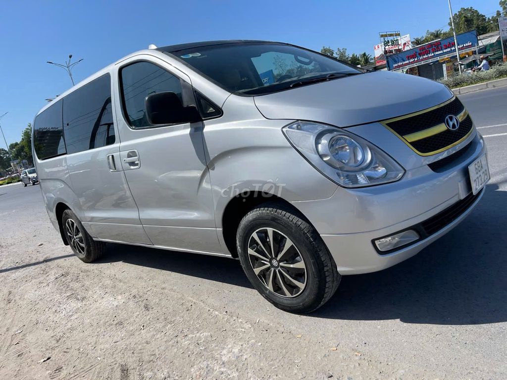 Hyundai Starex 2008 2.5D MT - 150 km. Mua bán Ô tô tại Thành phố Thuận An Bình Dương được đăng bởi Phước Môi Trường PPT hình 1