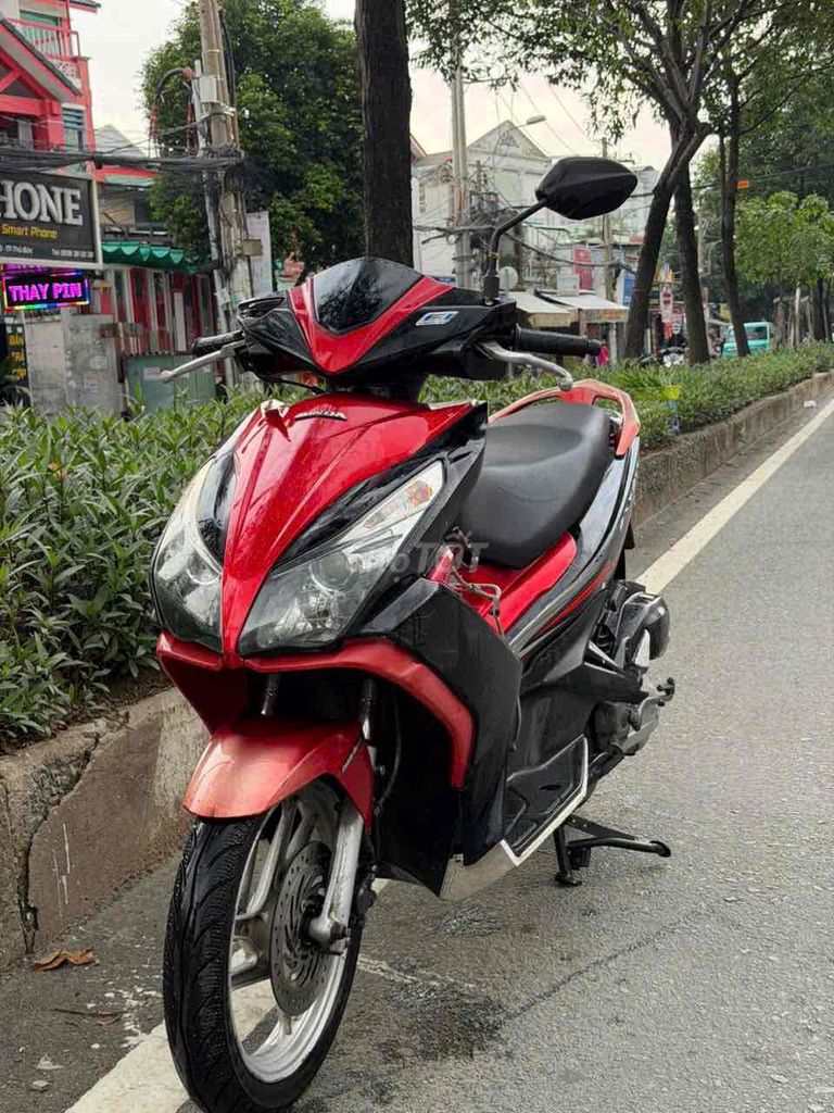 Honda Air Blade 2013 красно-черный Вьетнам