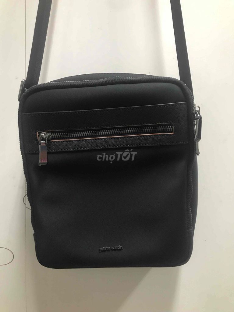 Túi đeo chéo Pierre Cardin Nam Đen Mới. Mua bán Túi xách tại Huyện Tân Phước Tiền Giang được đăng bởi Đồ Nhà Không Dùng hình 1