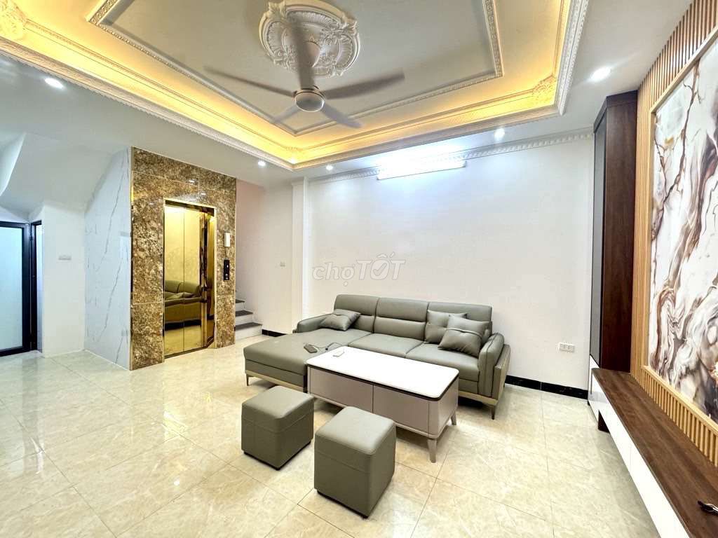 Mặt tiền lớn - kinh doanh - ô tô tránh ngày đêm trước cửa - thang máy.. Mua bán nhà ở tại Quận Long Biên Hà Nội được đăng bởi Nguyễn Văn Thụ hình 2
