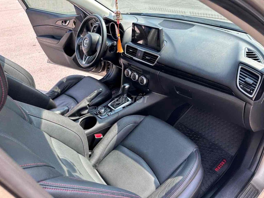 Mazda 3 sx2016 1.5 AT Sedan. Mua bán Ô tô tại Quận Thanh Xuân Hà Nội được đăng bởi Mạnh Hải hình 8