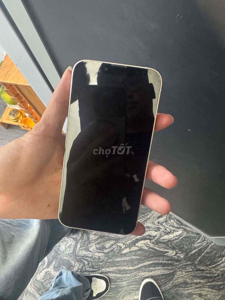 iPhone 13 Trắng Đã sử dụng. Mua bán Điện thoại tại Quận 8 Tp Hồ Chí Minh được đăng bởi Tên chưa cung cấp hình 1