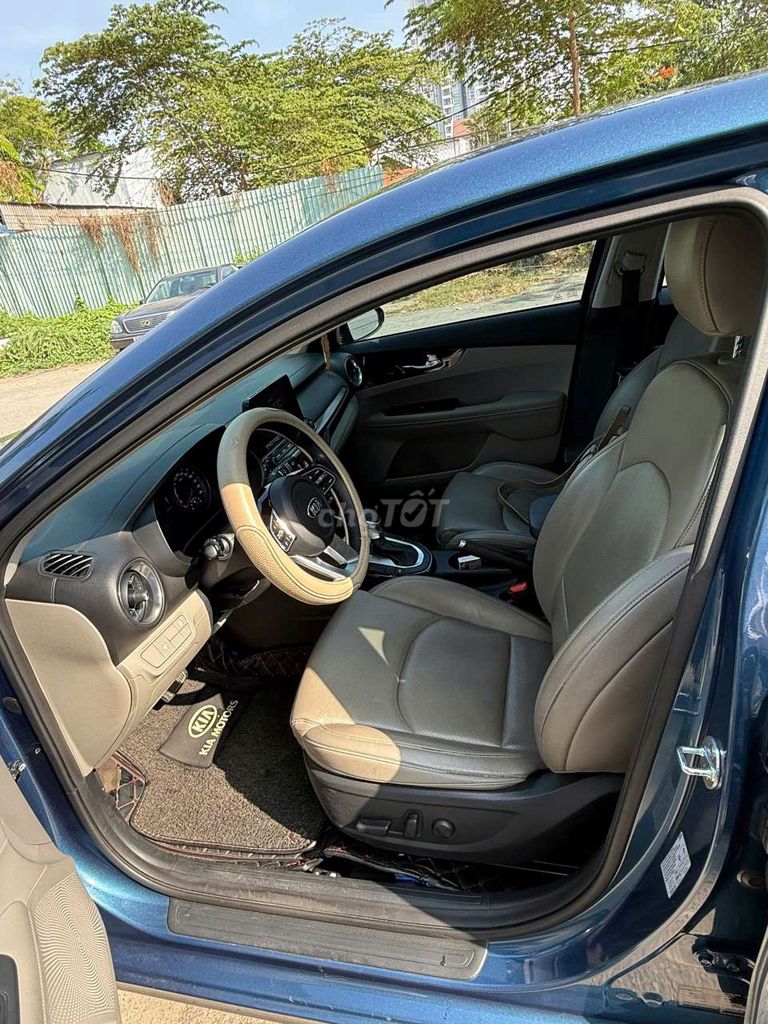 CERATO 1.6 AT LUXURY - 50.000KM. Mua bán Ô tô tại Huyện Nhà Bè Tp Hồ Chí Minh được đăng bởi Nguyễn Quốc Huy hình 6