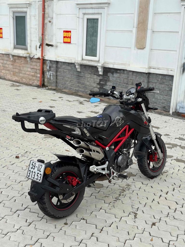 xe moto benelli TNT 125 cần bán. Mua bán Xe máy tại Quận Gò Vấp Tp Hồ Chí Minh được đăng bởi long vũ hình 3