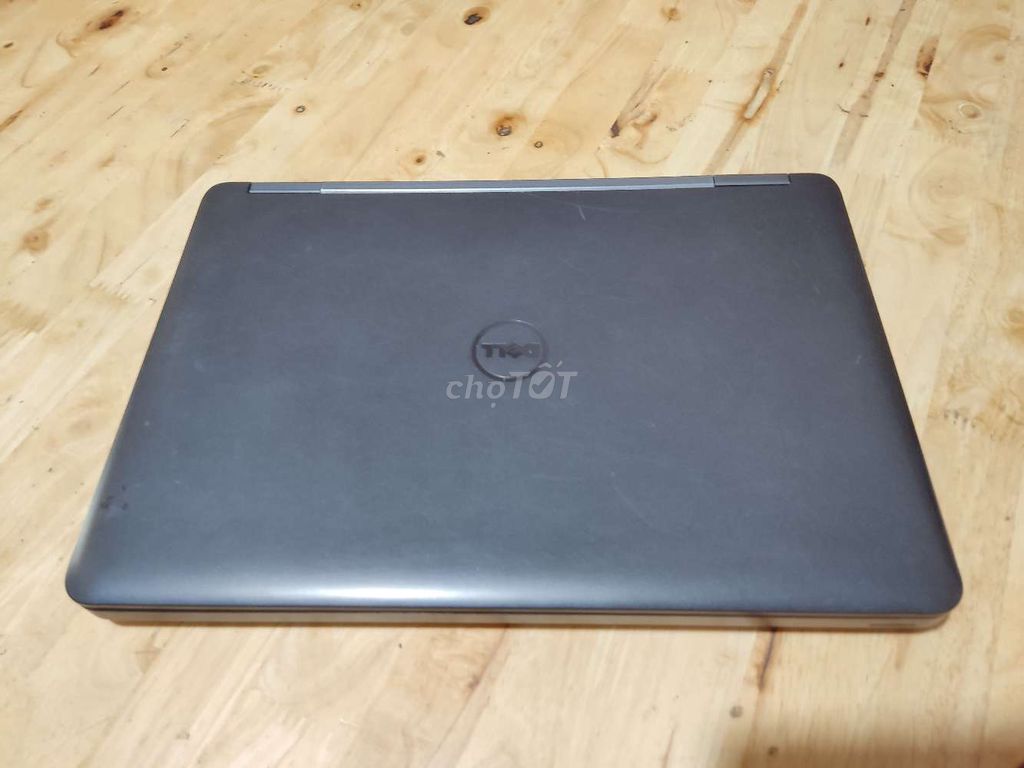 Dell latitude E5440 i3 4005u ram 8gb ssd 128gb