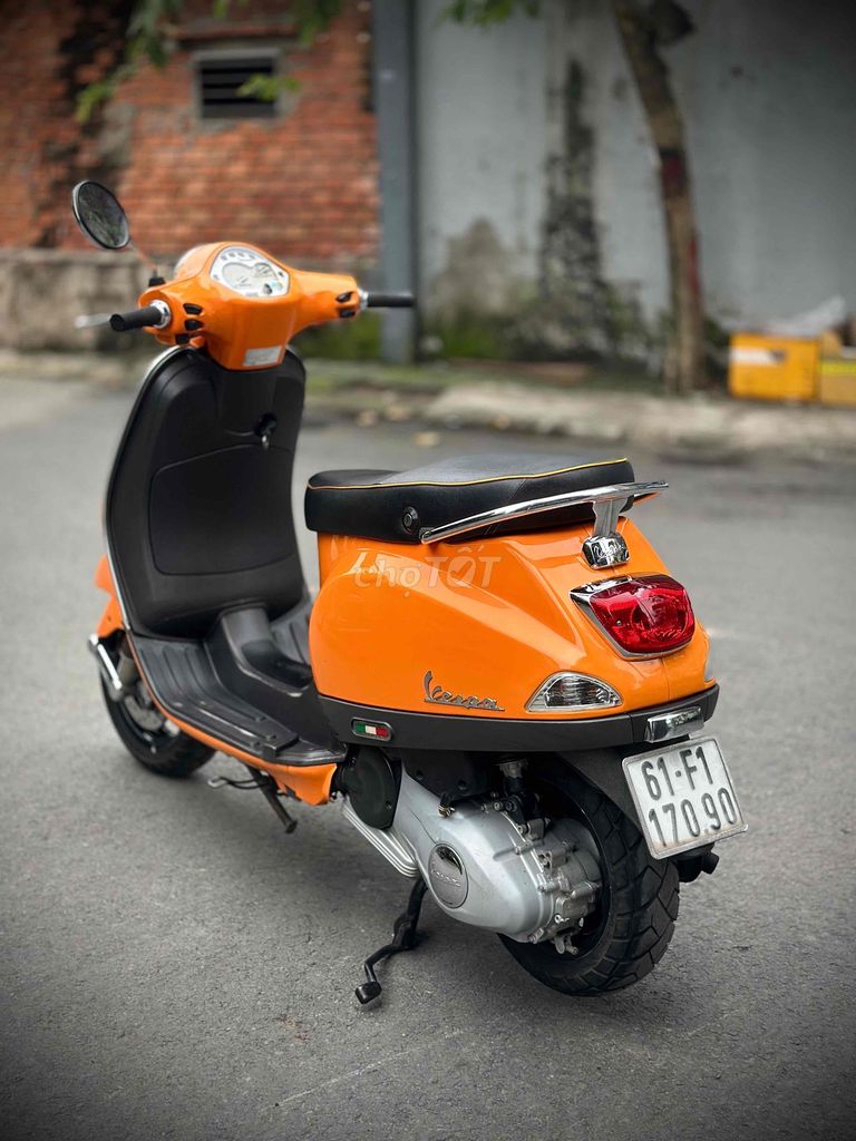 Piaggio Vespa LT3vie Fi Phun Xăng Cam. Mua bán Xe máy tại Quận Gò Vấp Tp Hồ Chí Minh được đăng bởi Xe Máy Hiệp Phát hình 9
