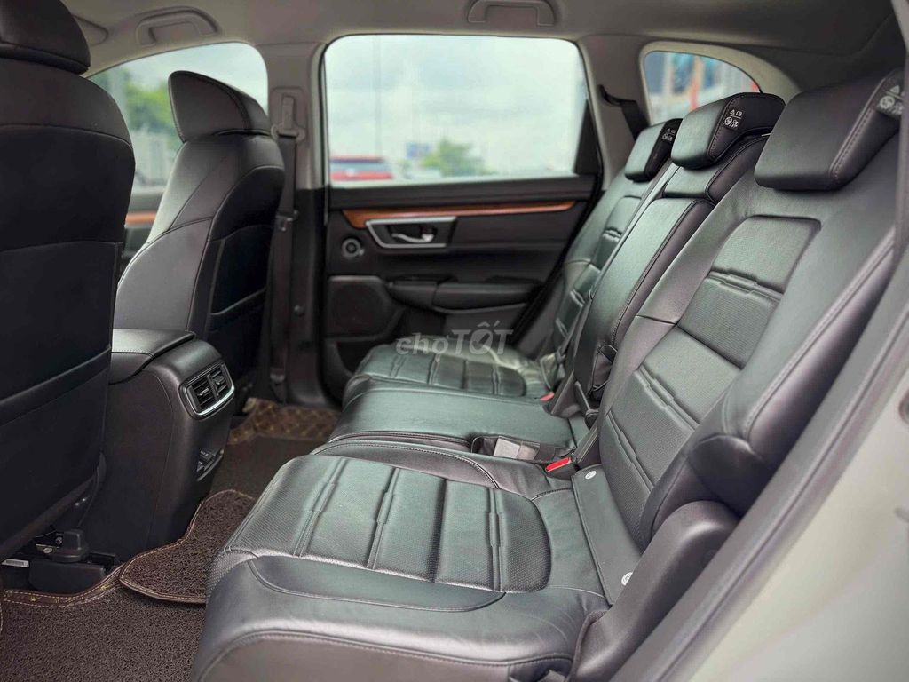Honda CR V 2018 G - 23000 km - Gia đình 1 Chủ. Mua bán Ô tô tại Quận Bình Tân Tp Hồ Chí Minh được đăng bởi Huỳnh Thái Đảm hình 18