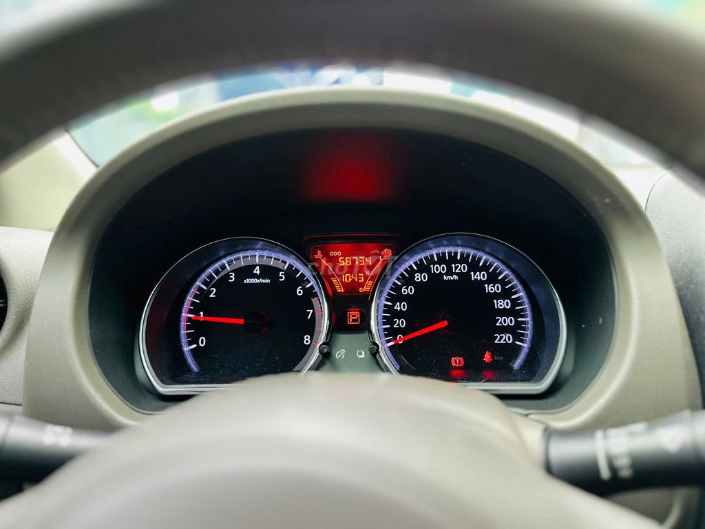 Nissan Sunny 1.5 XV 2014 - 255tr. Mua bán Ô tô tại Thành phố Dĩ An Bình Dương được đăng bởi Siêu Thị Ô Tô Bình Dương  hình 8