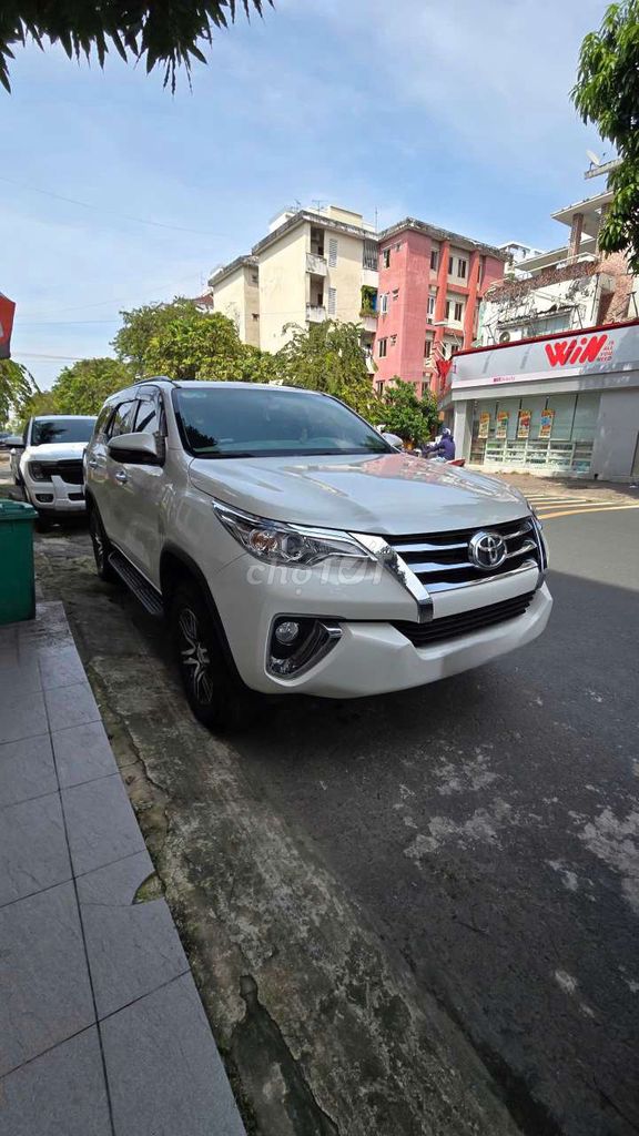 Toyota Fortuner 2019 2.4L trắng. Mua bán Ô tô tại Quận Gò Vấp Tp Hồ Chí Minh được đăng bởi PHẠM VIỆT hình 3