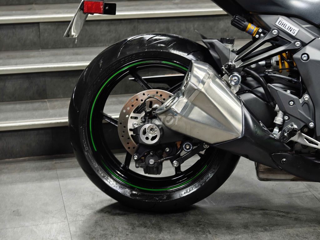 Z1000R MODEL 2023 CHẠY LƯỚT 7000KM. Mua bán Xe máy tại Quận Tây Hồ Hà Nội được đăng bởi Tu Phamanh hình 5