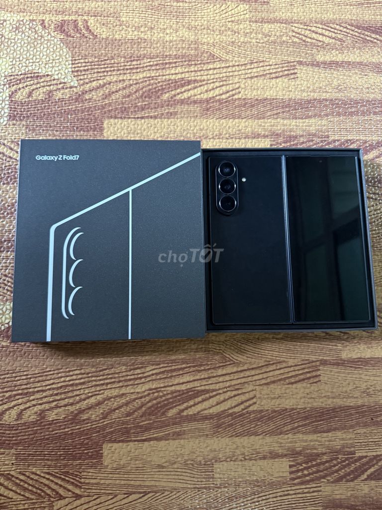 Samsung Galaxy Z Fold 7 Đen Như mới. Mua bán Điện thoại tại Quận Hải An Hải Phòng được đăng bởi Vũ Văn Vượng hình 1