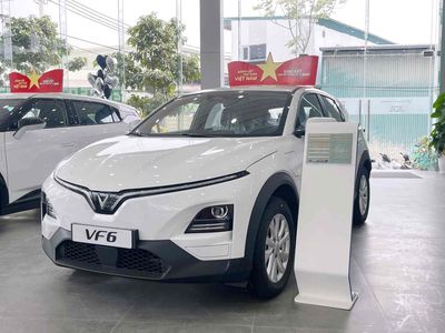 VinFast VF6 2025 vf6 eco trắng xe sẵn- hồ sơ sẵn. Mua bán Ô tô tại Quận 5 Tp Hồ Chí Minh được đăng bởi Ngọc Vinfast Võ Văn Kiệt