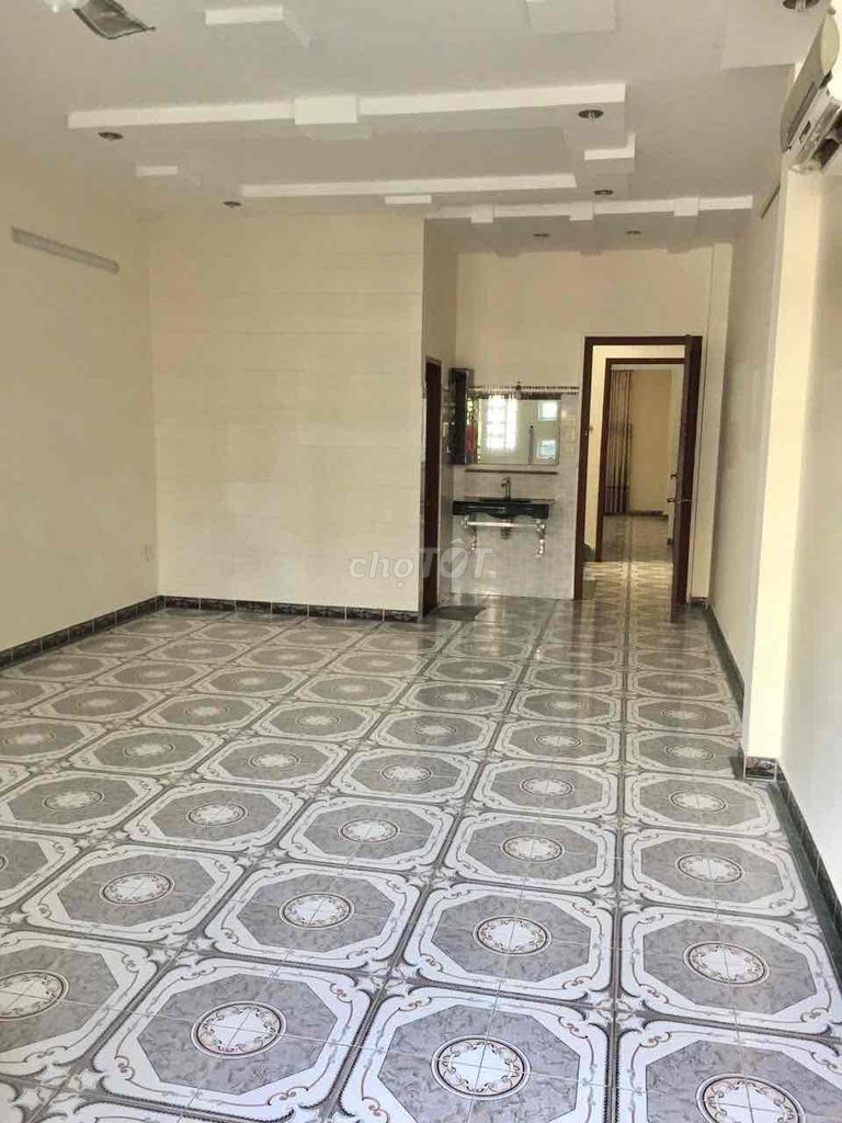 Аренда · 5 комн. · 100 м² · Quận Bình Tân, ул. Đường số 30