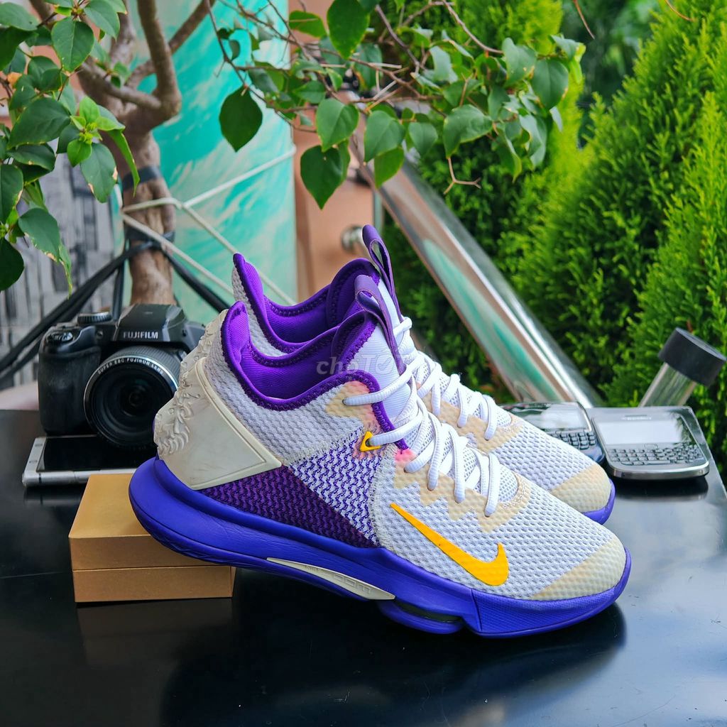 [CHÍNH HÃNG]Giày thể thao Nike LeBron Witness 4 EP. Mua bán Giày dép tại Thành phố Thủ Dầu Một Bình Dương được đăng bởi chú CÔNG AN bán giày CHÍNH HÃNG hình 1