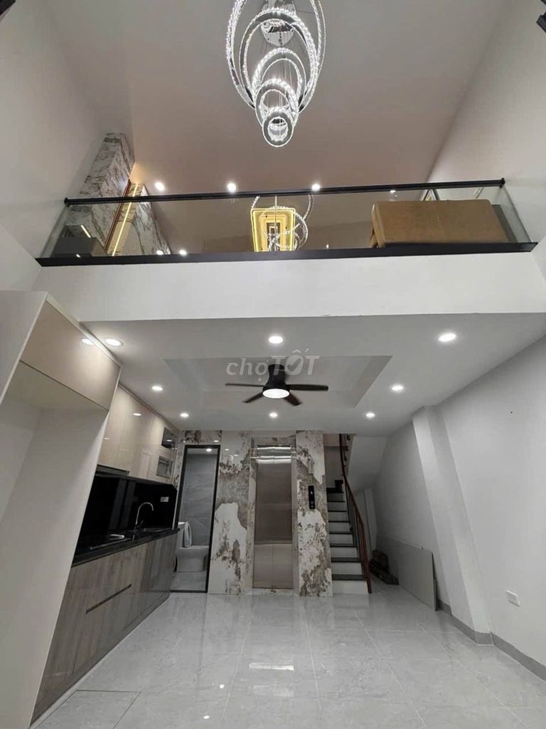 Nhà Lô Góc Bạch Mai, 6 Tầng Thang Máy, Full Nội Thất Tiền Tỷ