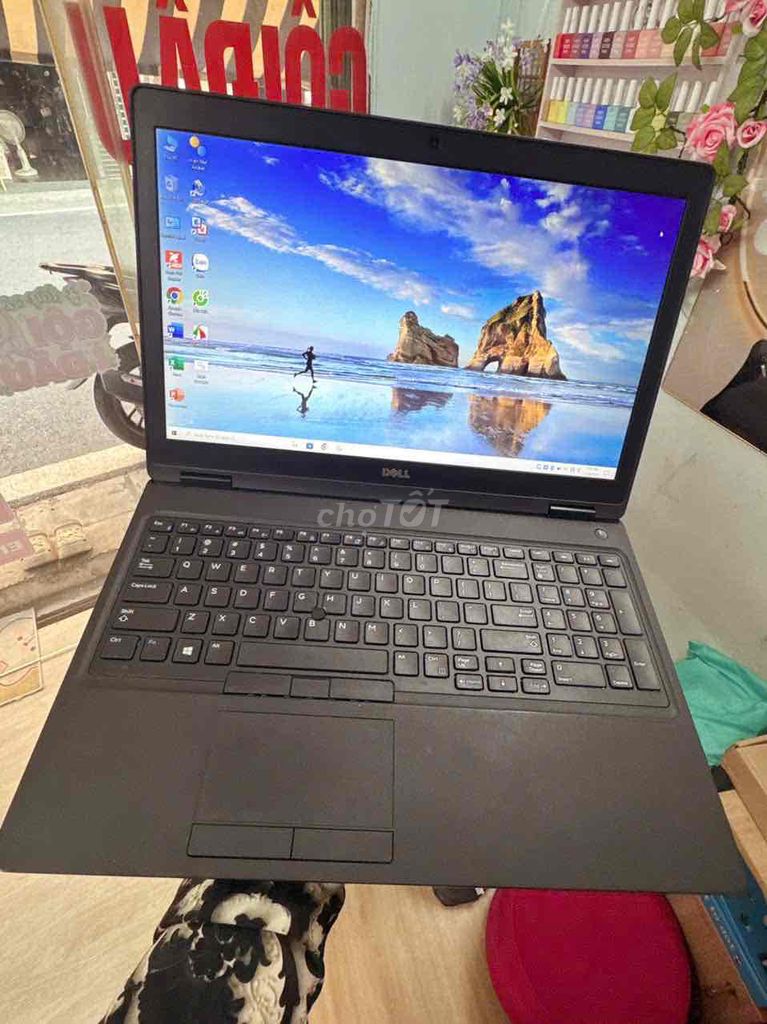 Dell Inspiron 15 i5-7200U 15.6 inch 8GB/256GB. Mua bán Laptop tại Quận Hồng Bàng Hải Phòng được đăng bởi Vu Tien Chung hình 1