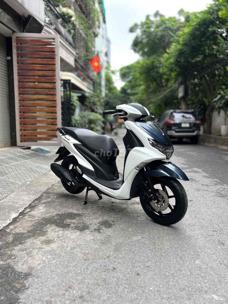 Xe Máy Anh Thao Freego 125cc màu trắng. Mua bán Xe máy tại Quận Cầu Giấy Hà Nội được đăng bởi shop xe may cũ anh thao hình 3