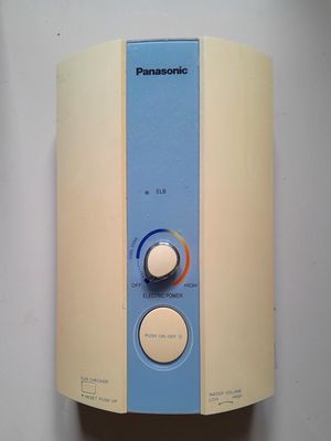 MÁY NƯỚC NÓNG PANASONIC - NÓNG TỨC THÌ - 4.5KW. Mua bán Thiết bị vệ sinh, nhà tắm tại Thành phố Buôn Ma Thuột Đắk Lắk được đăng bởi Nguyễn Anh Tuấn