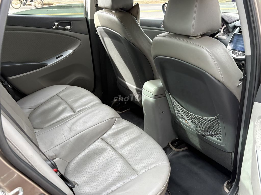Hyundai Accent 2012 1.4 AT - 118000 km. Mua bán Ô tô tại Huyện Đức Trọng Lâm Đồng được đăng bởi Nguyễn Hữu Dự hình 9