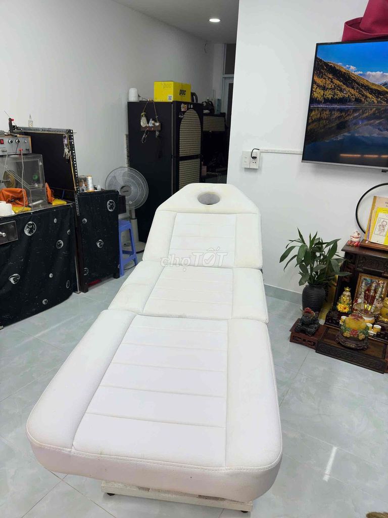 Giường tiêm spa. Mua bán Đồ chuyên dụng, Giống nuôi trồng tại Quận 7 Tp Hồ Chí Minh được đăng bởi Nguyễn Kim ngân hình 1