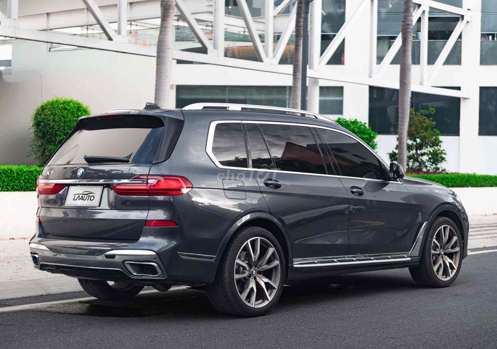 BMW X7 Sx  Model  2021 xDrive40i ( Xám - NT Nâu ). Mua bán Ô tô tại Quận 10 Tp Hồ Chí Minh được đăng bởi Thái LA Auto hình 3