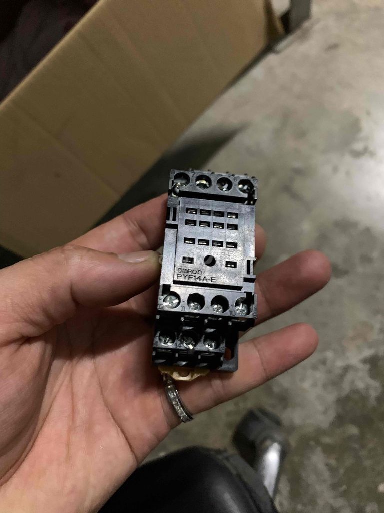 Rơ le Omron 61F-G2 Đã sử dụng. Mua bán Đồ chuyên dụng, Giống nuôi trồng tại Quận 7 Tp Hồ Chí Minh được đăng bởi Thống Nguyễn hình 1